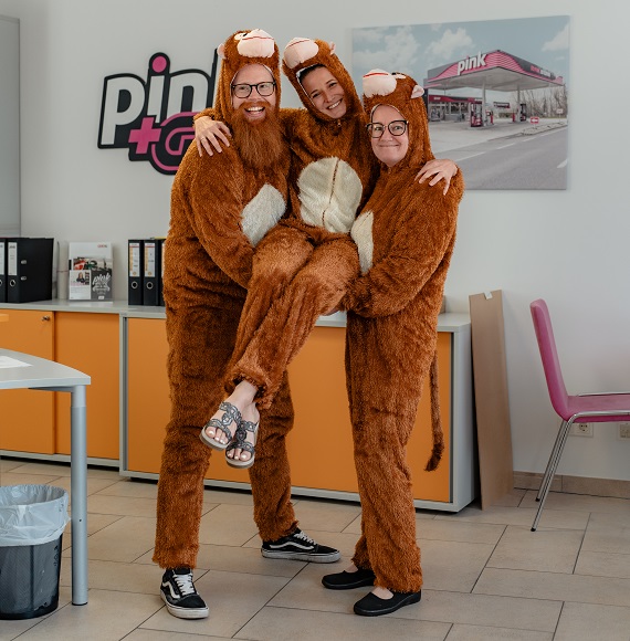 Unsere pink monkeys in action